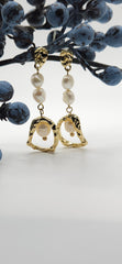 Cassa Pearl Earrings