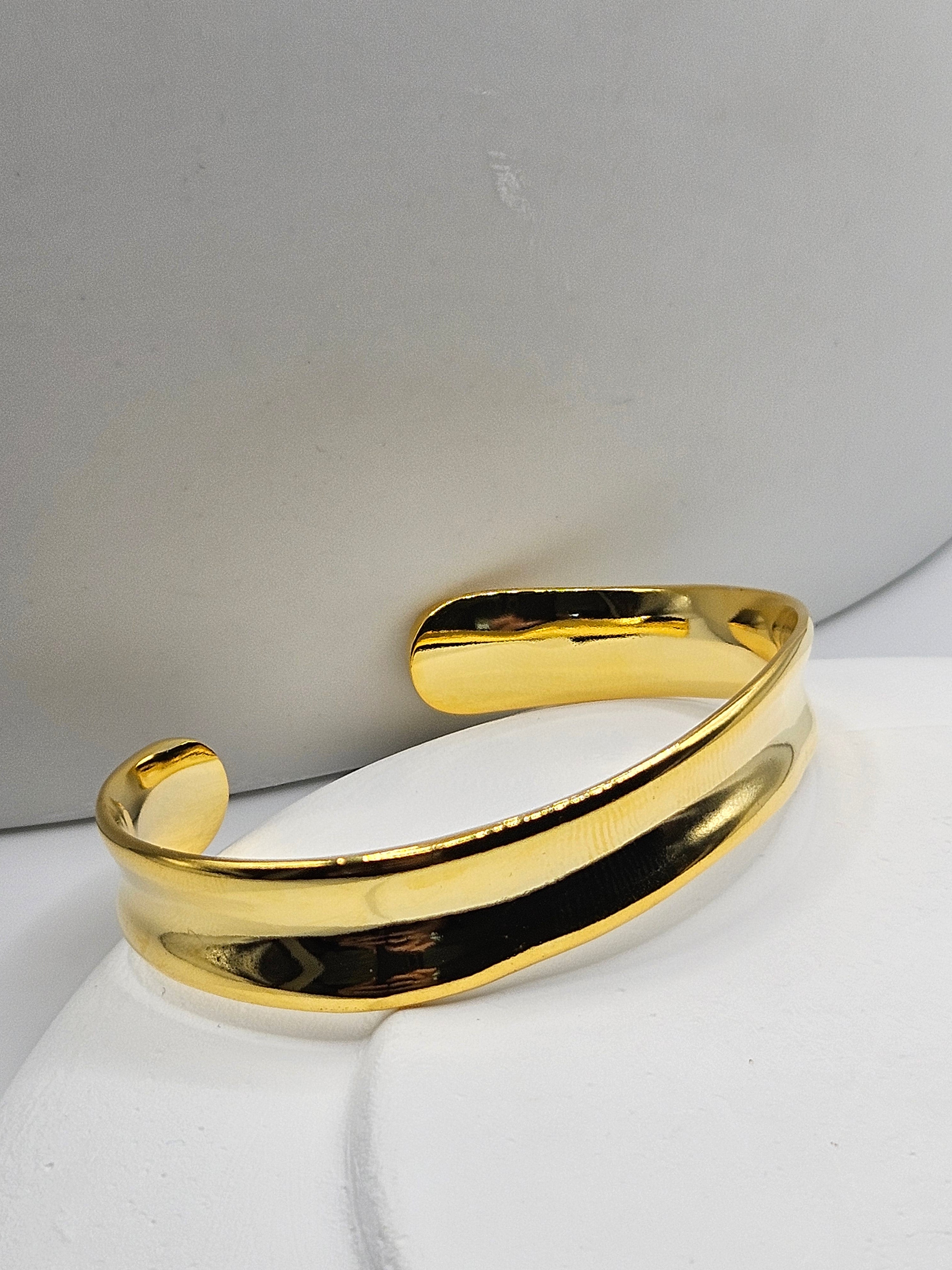 Leighton Bangle - Vie Jewelry