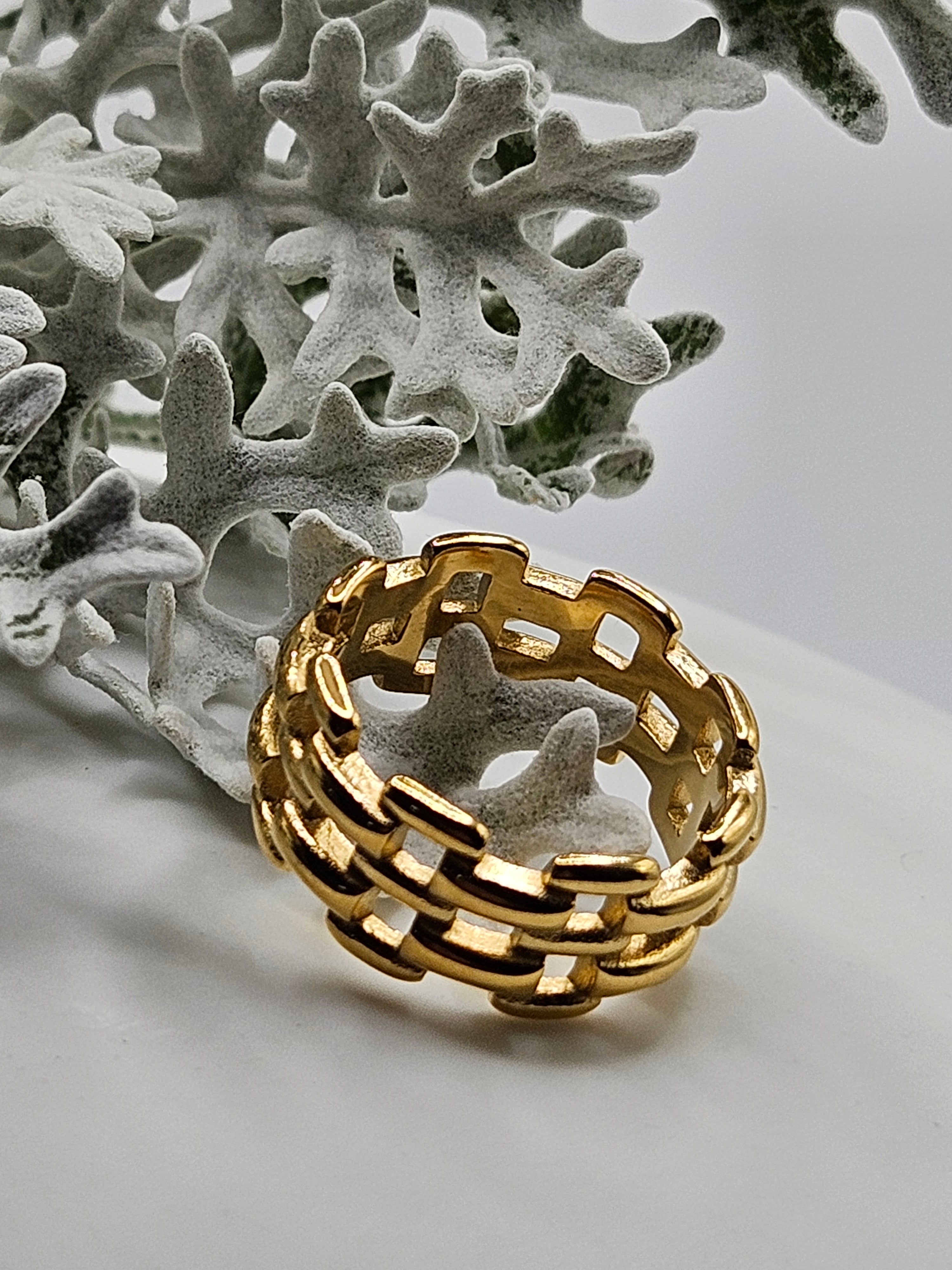 Grafton Ring - Vie Jewelry