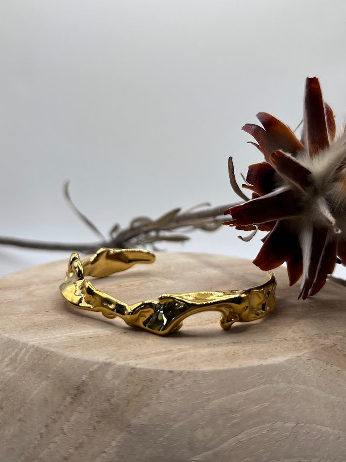 Burton Bangle - Vie Jewelry