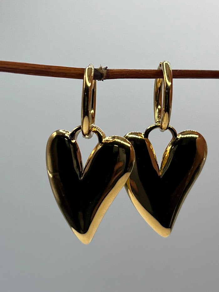 Amora Earrings - Vie Jewelry