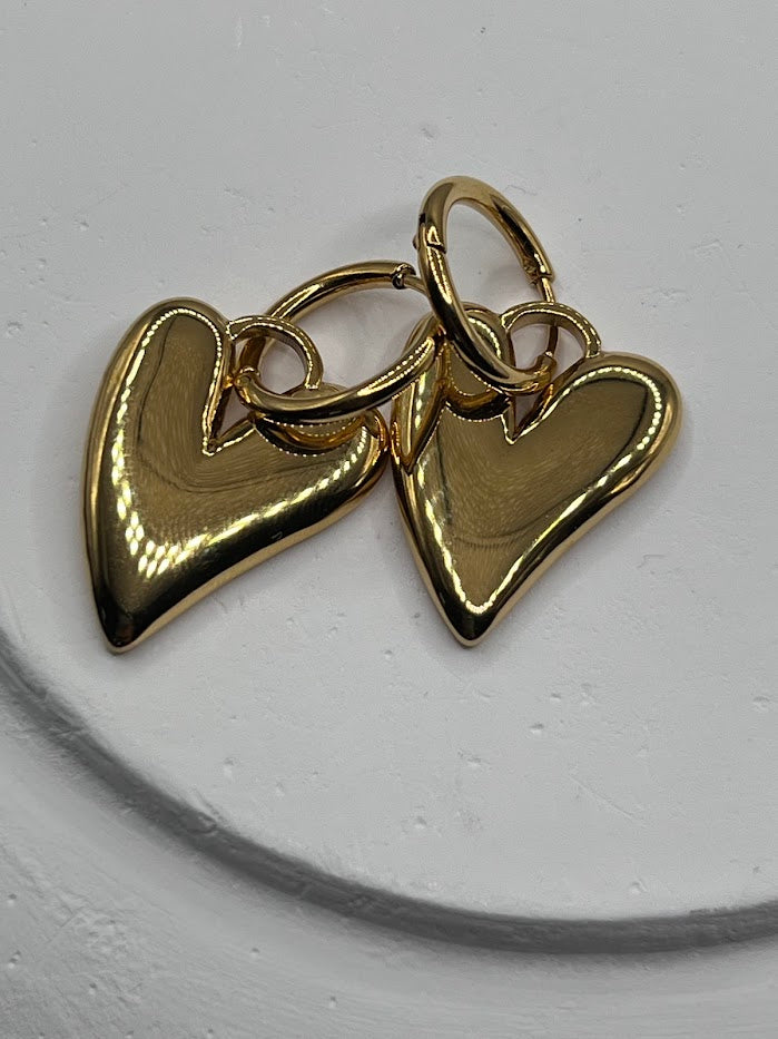 Amora Earrings - Vie Jewelry