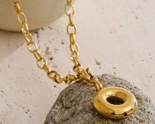 Solenne Necklace - Vie Jewelry
