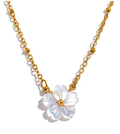 Cecilia Necklace - Vie Jewelry