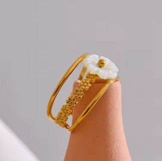 Alma Ring - Vie Jewelry