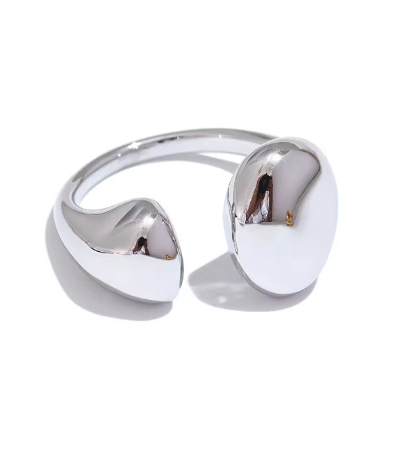 Fairmont Ring - Vie Jewelry