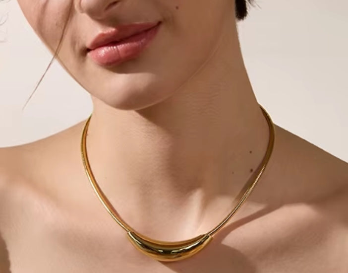 Adah Necklace - Vie Jewelry